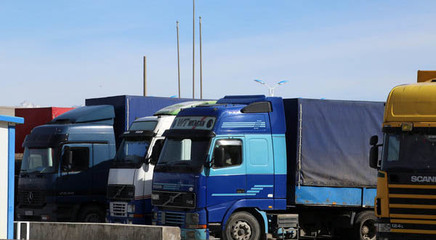 霍爾果斯口岸前6月進出口貨量突破1700萬噸，貨物及技術進出口表現強勁